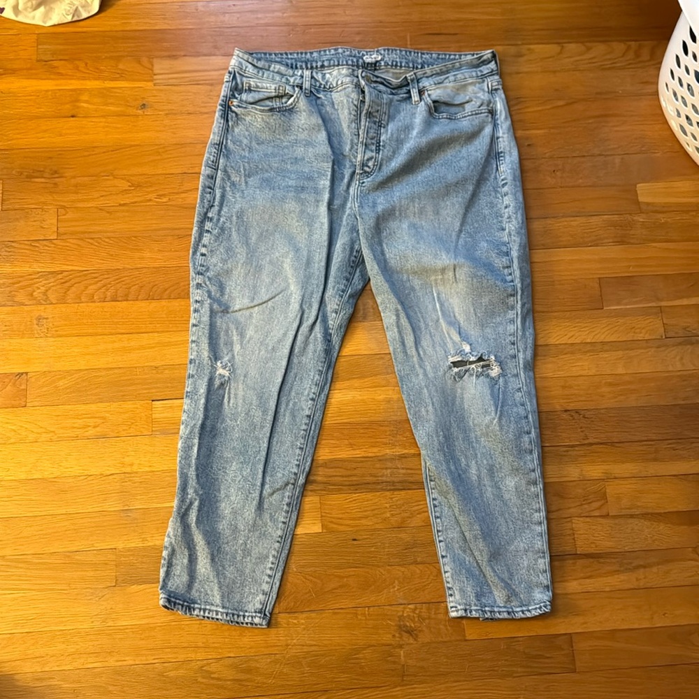 Old Navy Medium Wash Jeans With Rips